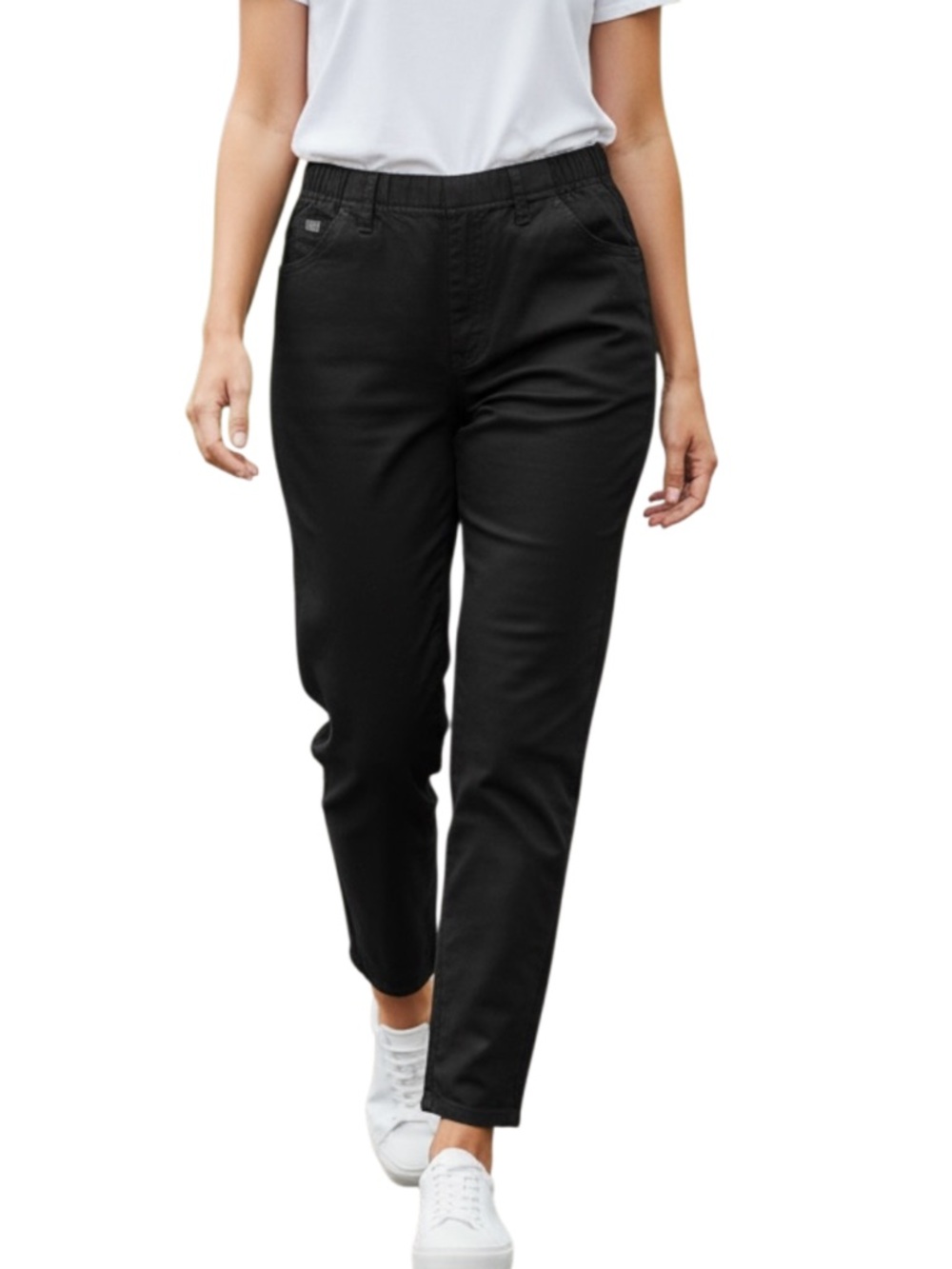 Lee Women’s Relaxed, fit tapered leg mid rise short